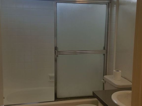 4th image of 3207 Bagley Ave APT 5