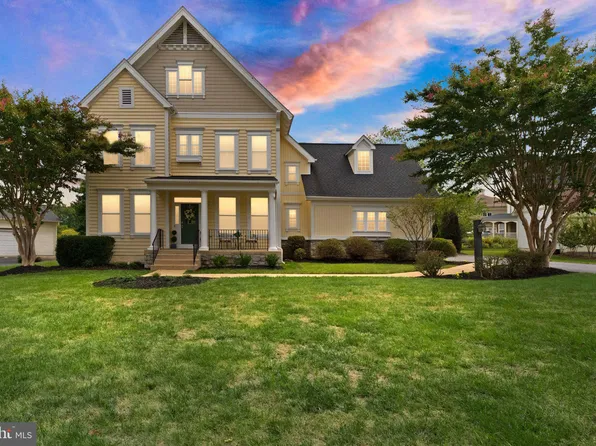 4093 Von Neuman Cir, Warrenton, VA 20187