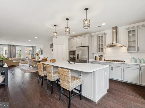 23056 Sullivans Cove Sq, Ashburn, VA 20148