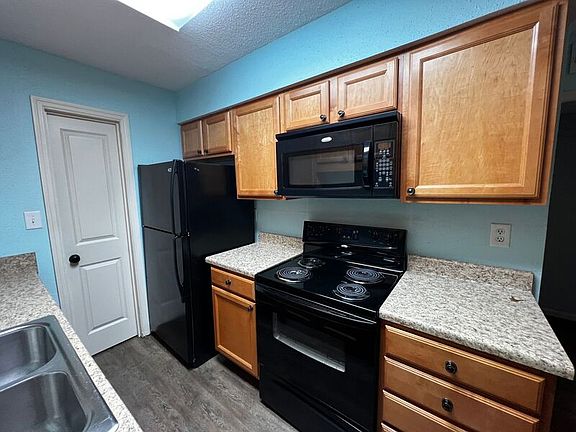 3rd image of 1101 Chapel Creek Dr #1101