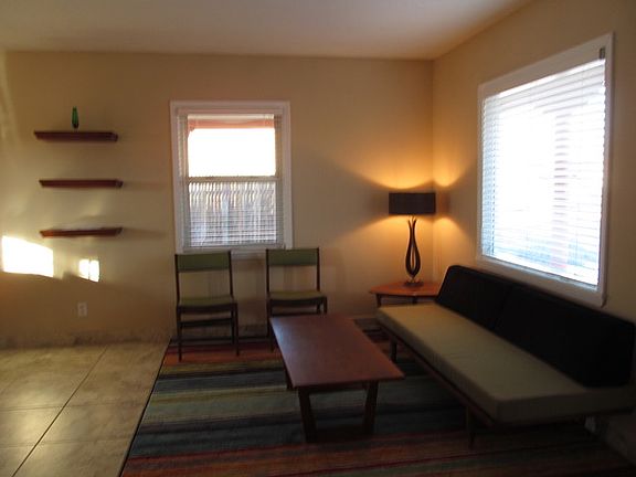 3rd image of 901 Madeira Dr NE