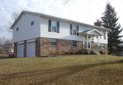 1st image of 4500 Strathaven Dr