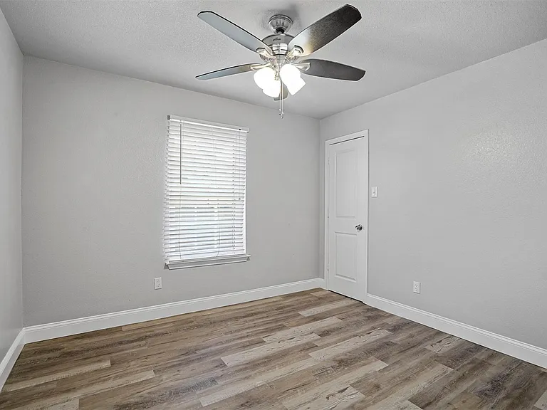 1533 Prescott Dr — Photo 8