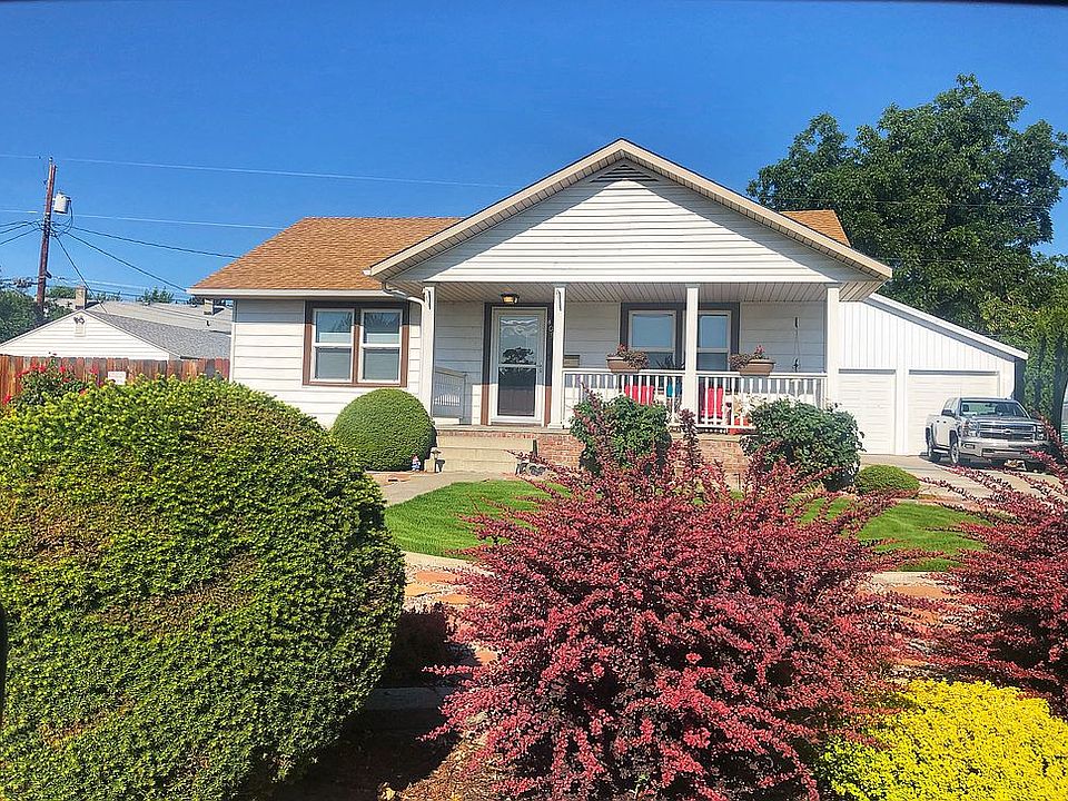 2nd image of 409 George Washington Way