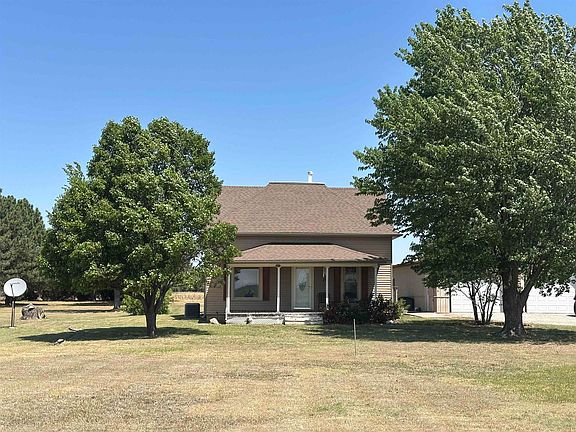 2nd image of 116 SE 60th Rd