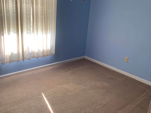 3rd image of 3183 Michaels Ct