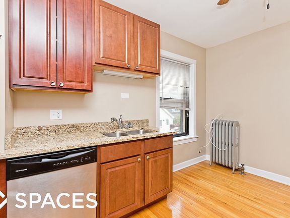 3rd image of 2100 W Ainslie St #2110N3