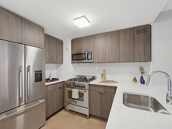 5th image of 345 E 94th St APT 6g