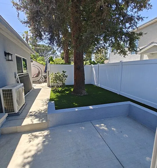 8617 Hatillo Ave — Photo 17