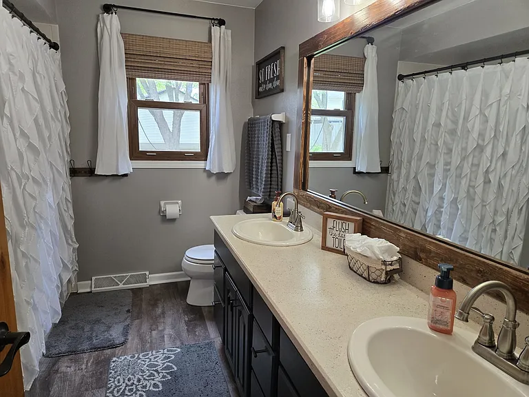 N70W23707 Prides Rd — Photo 39
