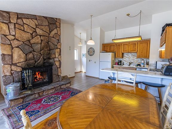 5th image of 1264 Club View Dr