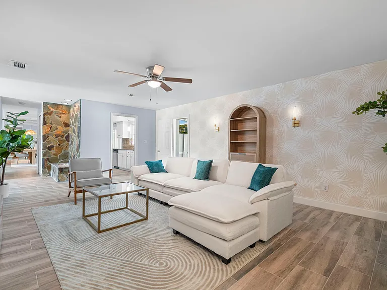 8402 Lava Pl — Photo 10