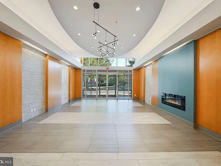 355 I St SW #410 — Photo 13