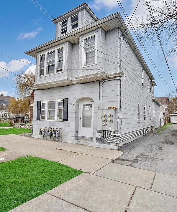1st image of 40 Bridgeman St #2