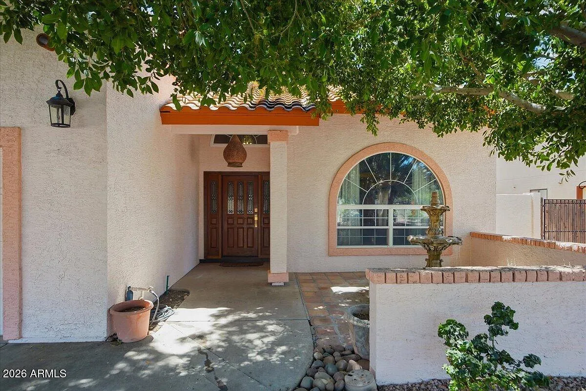 3 bed, 3.0 bath, 3262 sqft, $3,295 — Photo 4