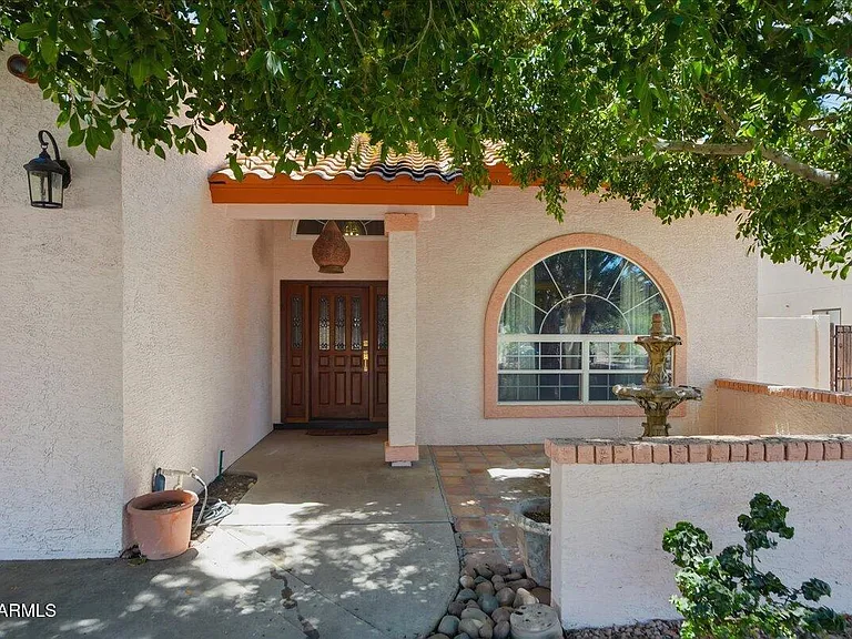 2157 E Alameda Dr — Photo 4