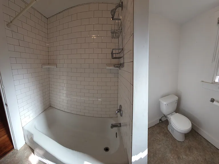 316 E Foothill Blvd — Photo 3