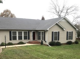 120 King Arthur Dr, King, NC 27021