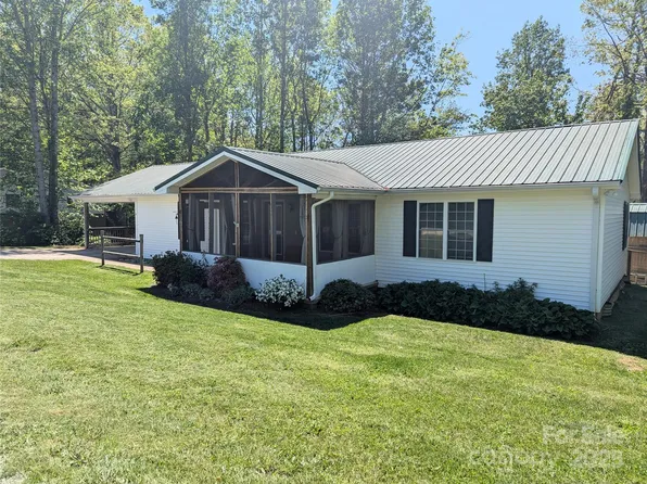 10 Sugarloaf Ln Lot 8, Hendersonville, NC 28792