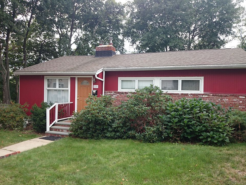 2nd image of 20 Brayton Rd