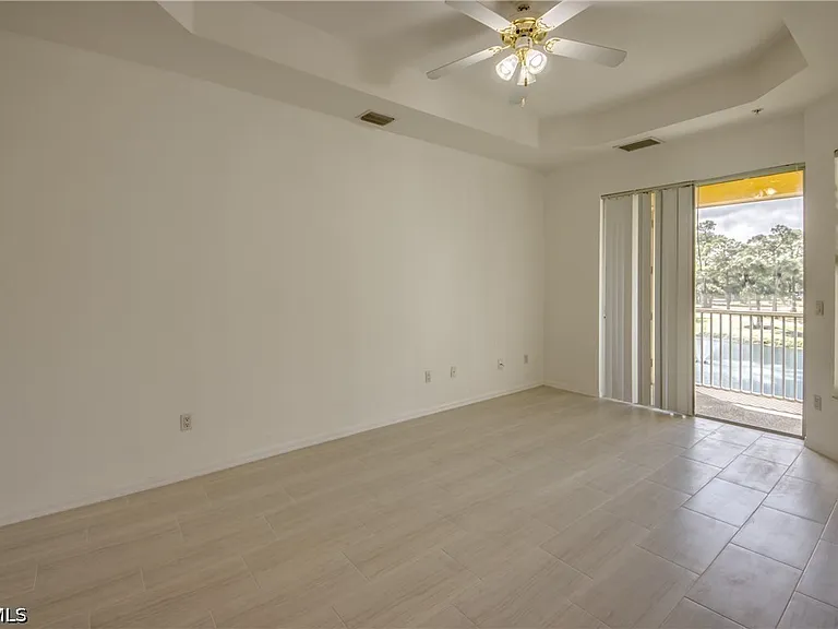 15250 Riverbend Blvd #204 — Photo 28