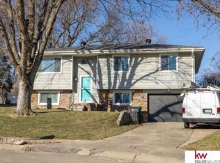 13724 Madison Cir, Omaha, NE 68137