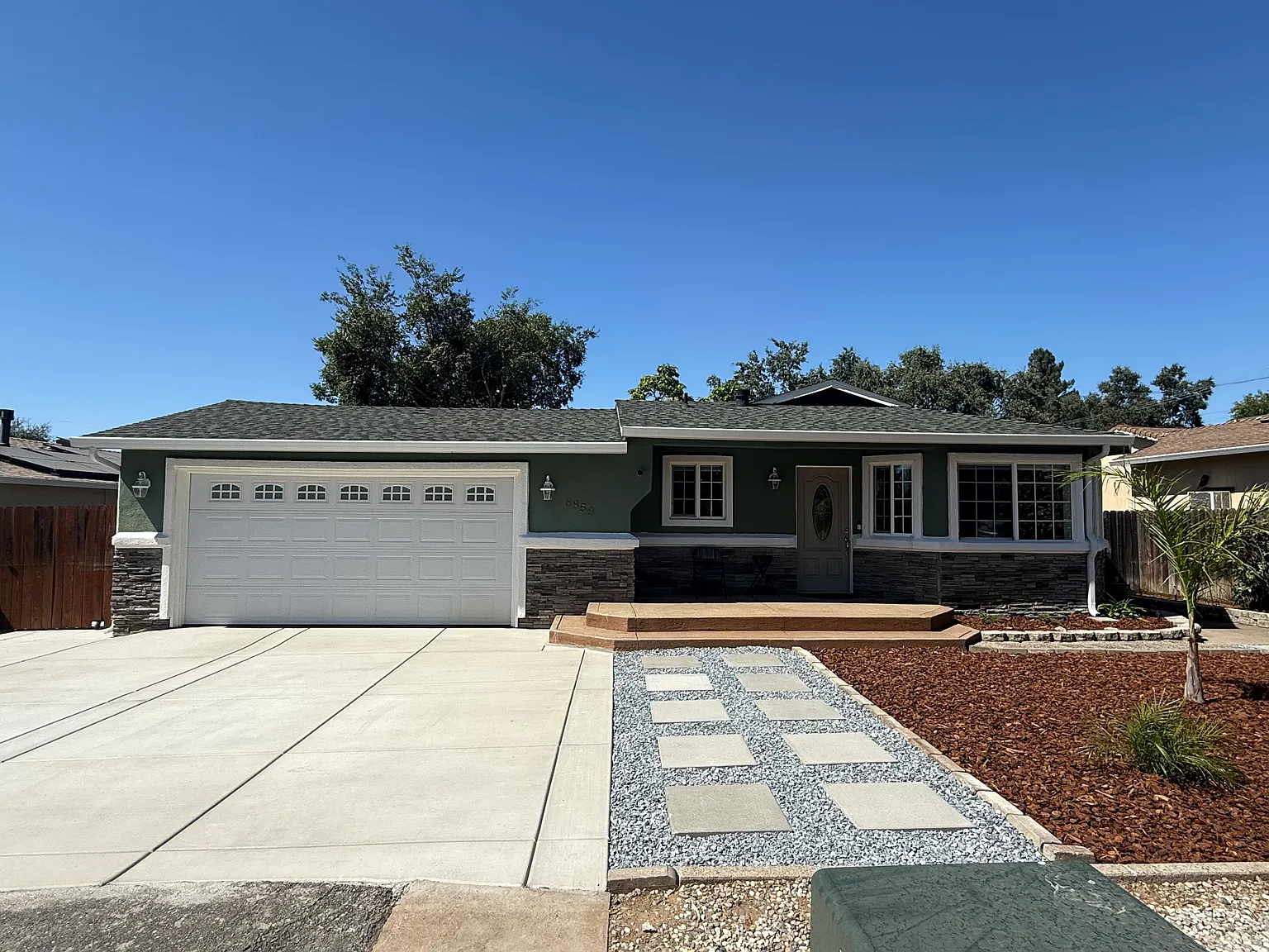5 bed, 2.5 bath, 2185 sqft, $3,395 — Photo 1