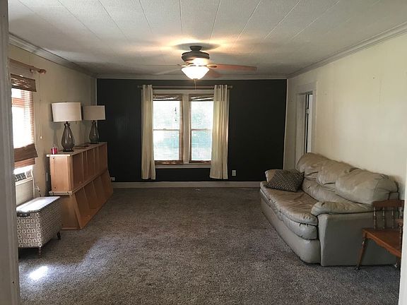 3rd image of 713 N Allyn Ave E