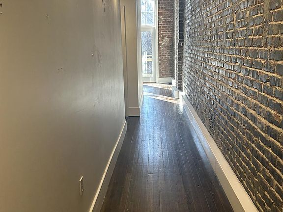 3rd image of 131 S Gay St #202