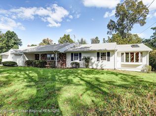 11 Schwenker Pl, Fair Haven, NJ 07704