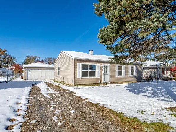 411 Prairie St, Crown Point, IN 46307