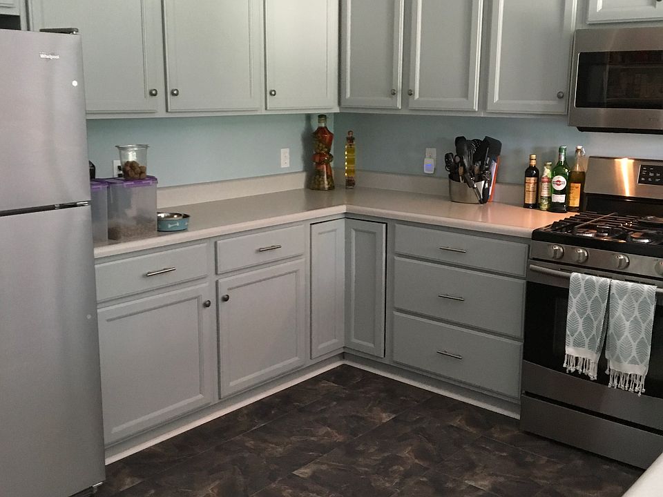 re-decorated kit & appliance