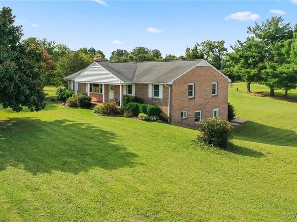 876 Totuskey Church Rd, Warsaw, VA 22572