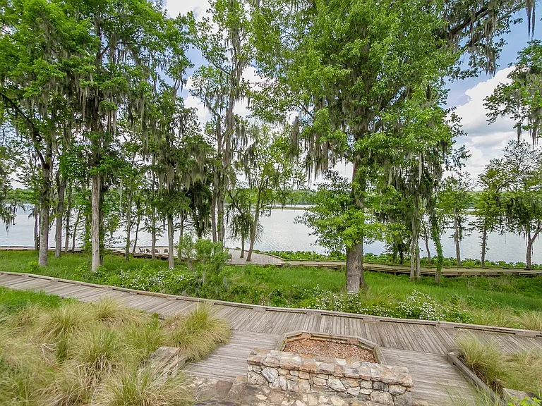 824 Kestrel Dr — Photo 26