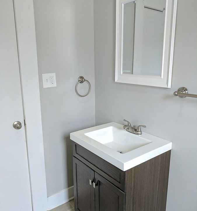 2nd image of 232-234 Hanover Pl Unit 3