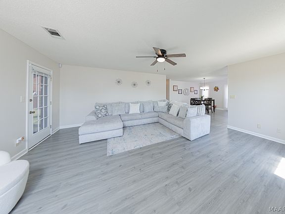 2nd image of 3512 Falcon Ridge Ct