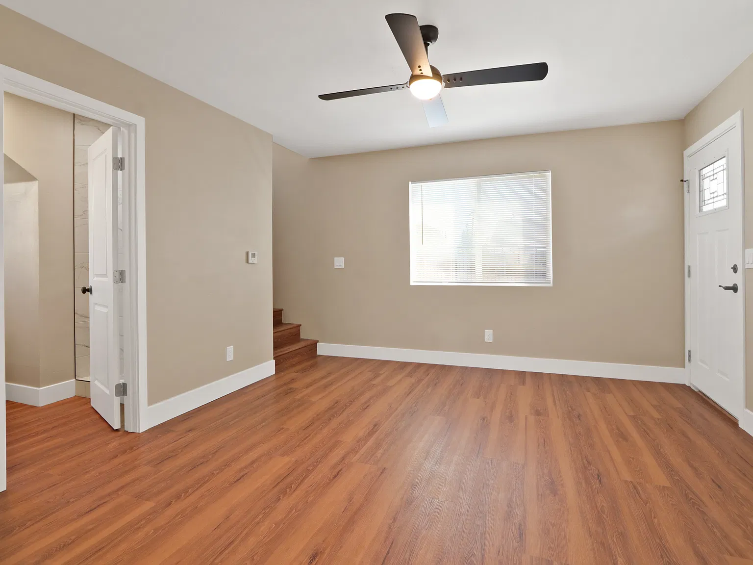 3 bed, 1200 sqft, $3,100 — Photo 4