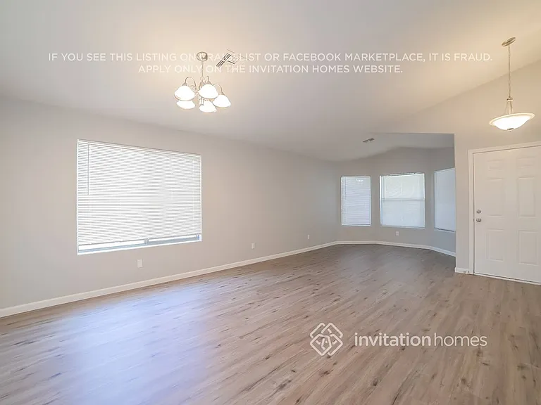 29206 N 22nd Ln — Photo 3