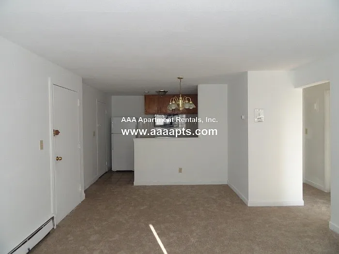 2 bed, 1.0 bath, $2,195 — Photo 2