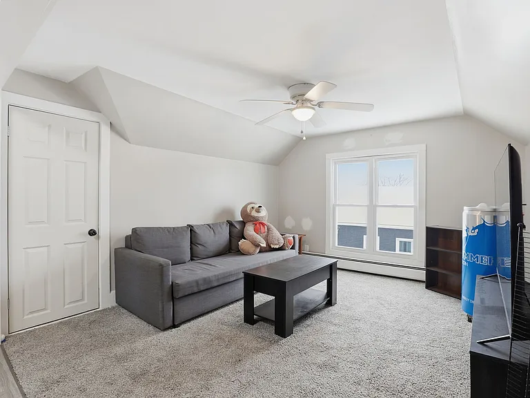 68 Oak St #3 — Photo 5