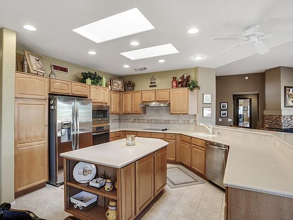 4th image of 16392 W Quarry Ct