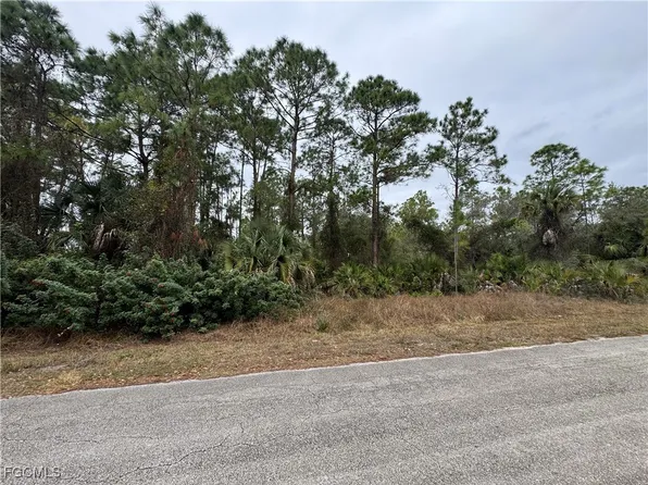 605 James Ave, Lehigh Acres, FL 33936