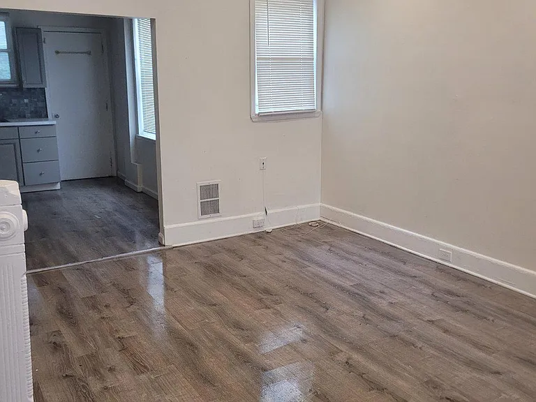 2334 N Gratz St — Photo 2