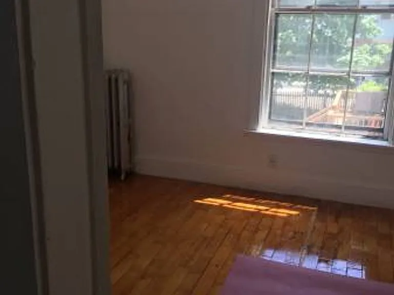 8 Adella Pl #2 — Photo 5