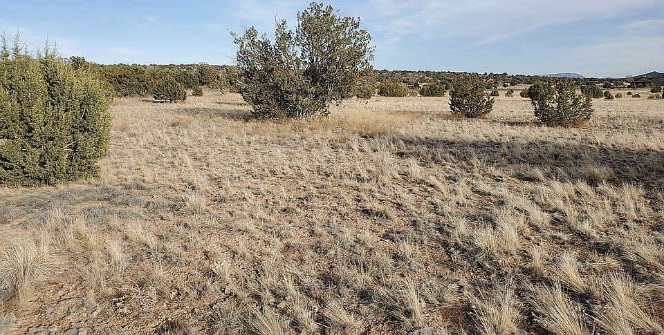 2nd image of 25250 N Monarch Ranch Rd