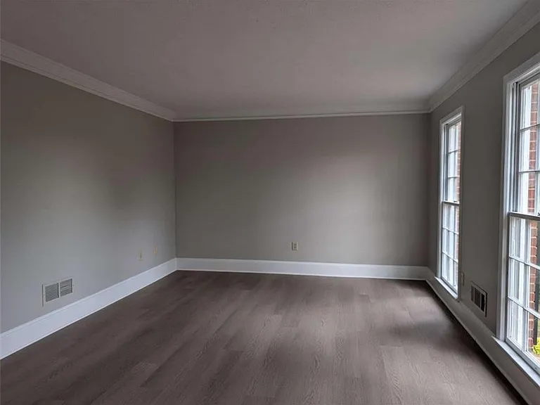 443 Cricket Ridge Ct — Photo 2