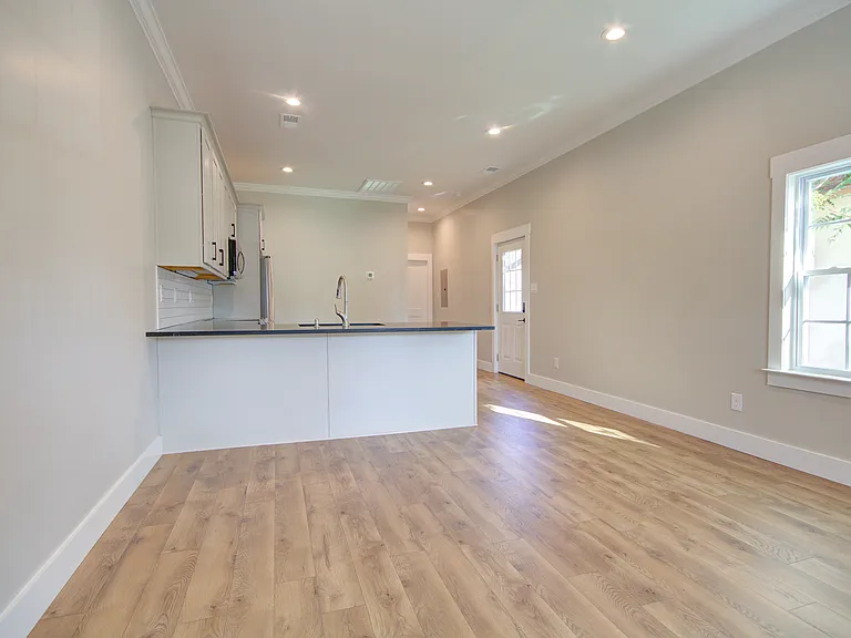 2031 Davidson St NE #A — Photo 3