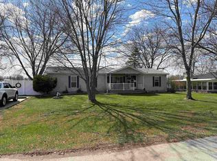 10686 N C Dr, Kendallville, IN
