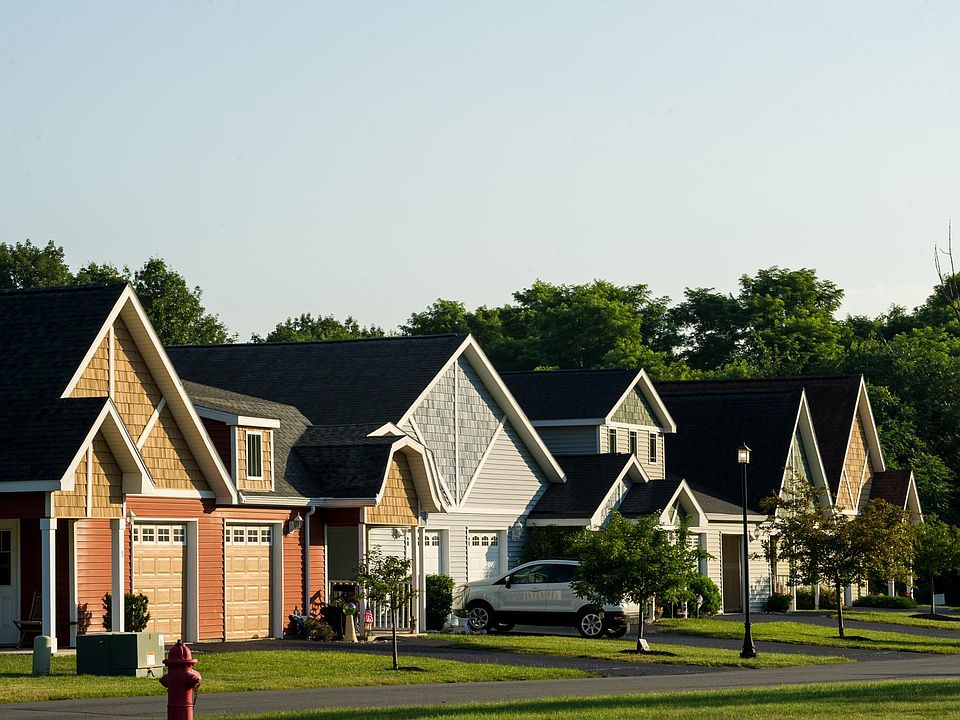 The Spinney at Pond View Apartment Rentals Castleton On Hudson, NY