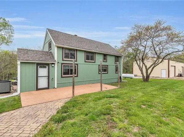 6335 SE Oliver Rd, Cowgill, MO 64637